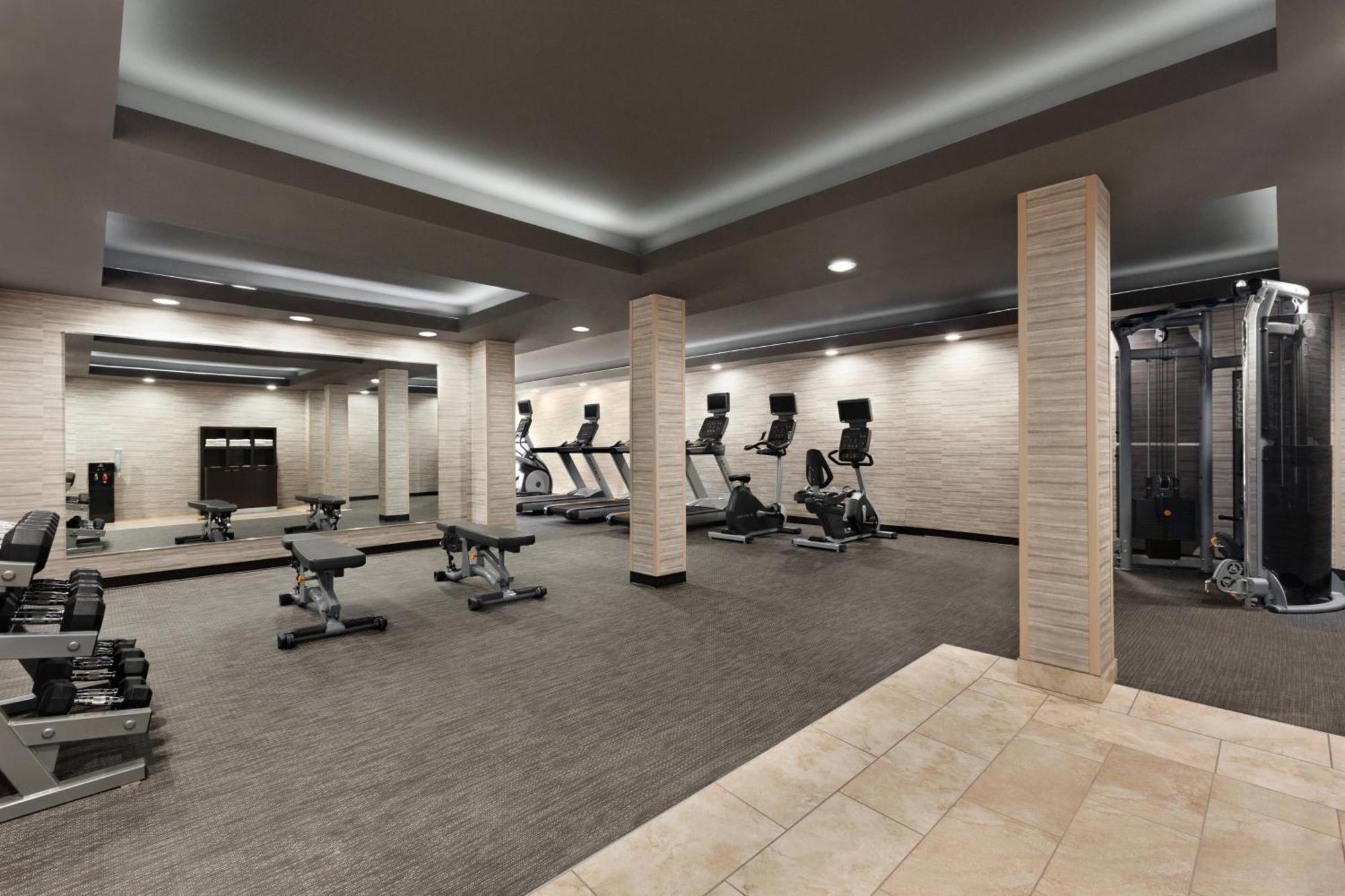 Courtyard By Marriott Tulsa Central Exterior foto
